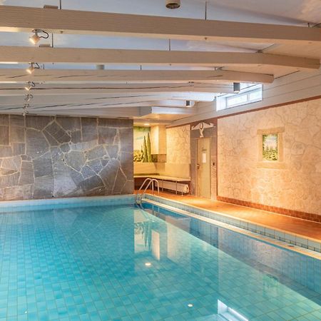 Hotel Am Schlosspark Zum Kurfuerst Oberschleissheim Bagian luar foto
