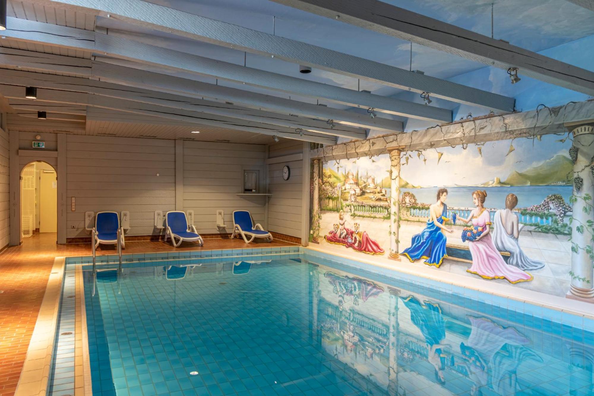Hotel Am Schlosspark Zum Kurfuerst Oberschleissheim Bagian luar foto