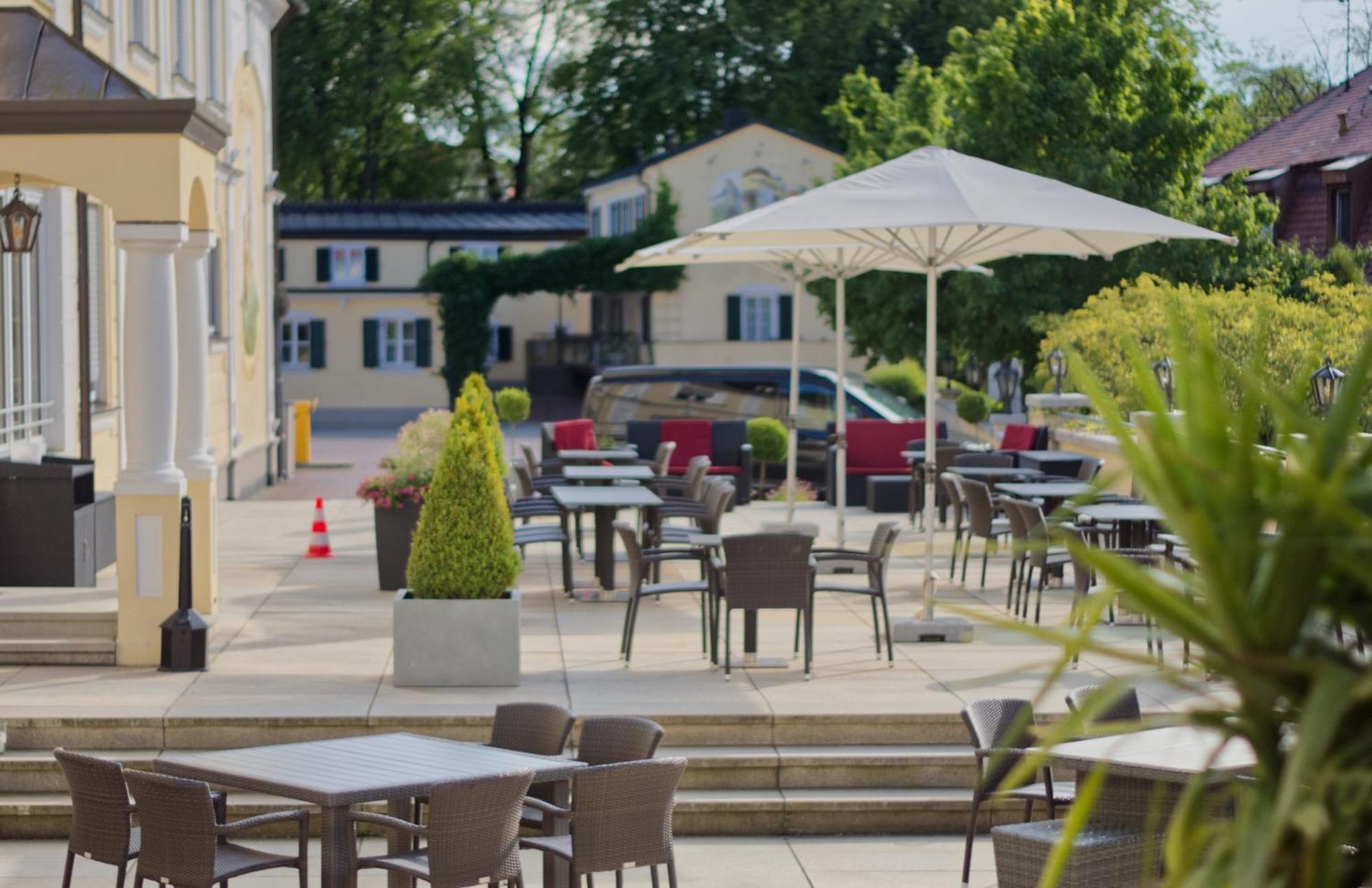 Hotel Am Schlosspark Zum Kurfuerst Oberschleissheim Bagian luar foto
